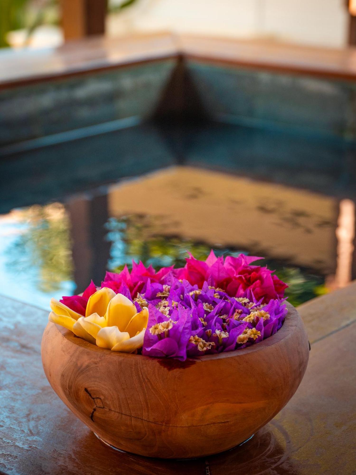 Vayam Boutique Resort ギリ・アサハン エクステリア 写真
